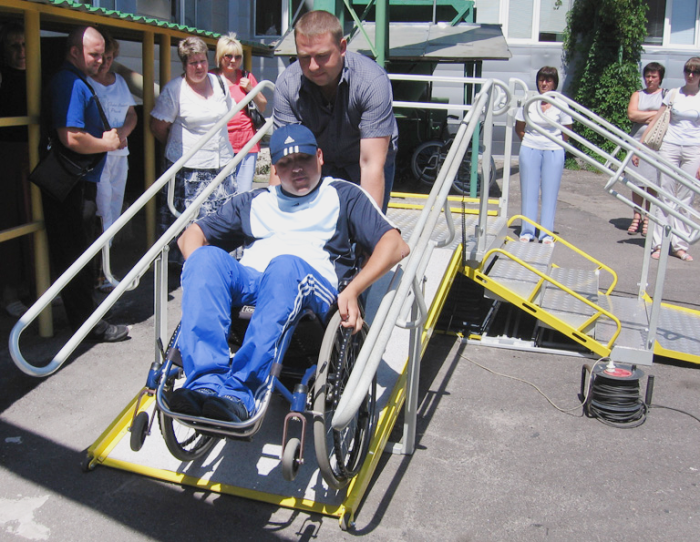 Площадка-тренажер підйомна для інвалідів ППН-Т